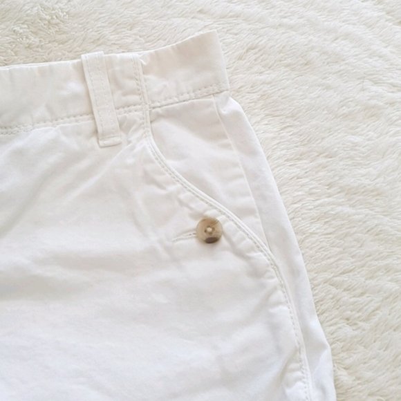 Old Navy midrise white shorts with button details - Picture 5 of 10